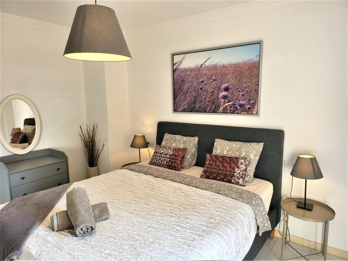 2 Bedrooms Sea View Apartament 100 Meters From Ocean Los Cristianos  Exteriér fotografie